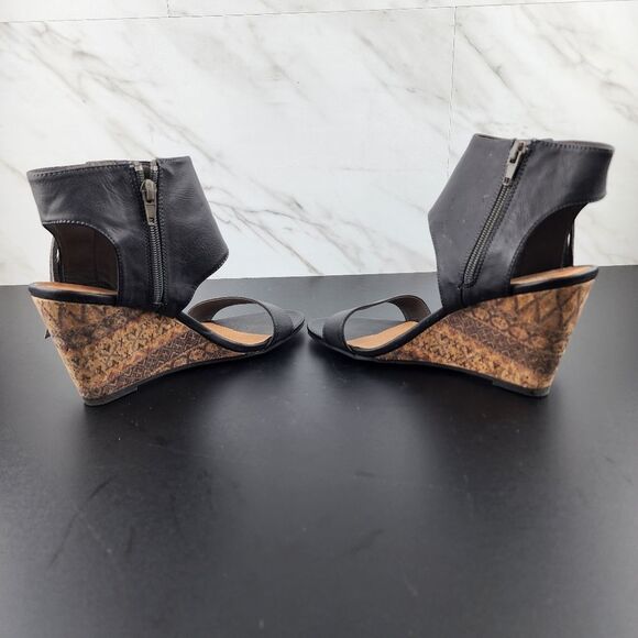 *CLEARANCE Rampage Wollie Fringe Black Wedges - Picture 5 of 8